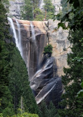 Yosemite Vernal falls 5x7 DSC_5390.JPG