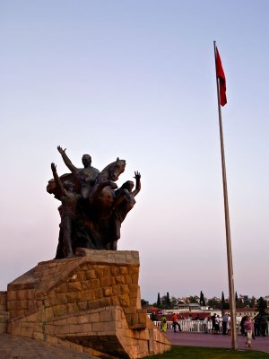 Estatua de Ataturk