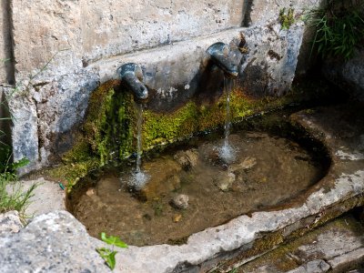 Antigua fuente