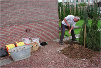 Valkenburg - tuinproject - fundering poortje