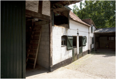Binnenplaats Limburgse boerderij in Vink-Wijnandsrade