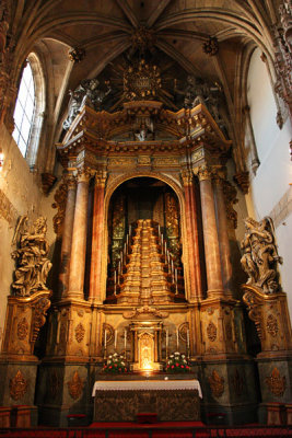 Inside Mosteiro de Santa Cruz