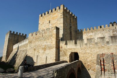  Castelo de So Jorge and S Catedral. 19 Feb 2009.