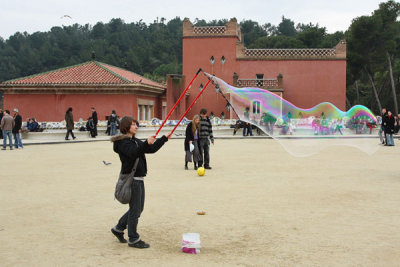 Balloon busker