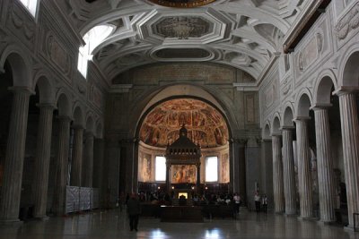 Inside Basilica di San Pietro in Vincoli