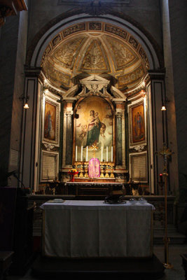 Inside Basilica di San Pietro in Vincoli