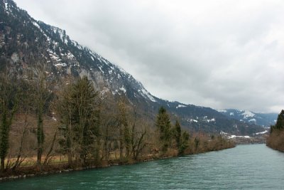 Along the Aare