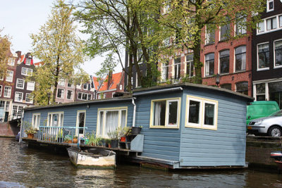 House boat