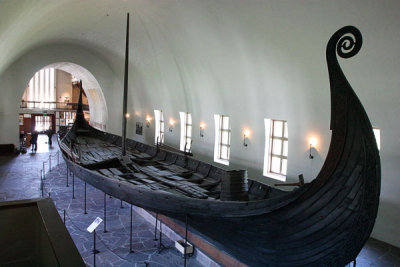 Bygdy: Vikingskipshuset and Norsk Folkemuseum. 4 May 2009.