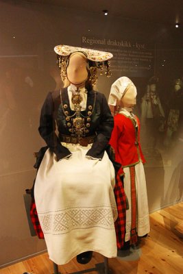 Folk dress exhibition in Norsk Folkemuseum