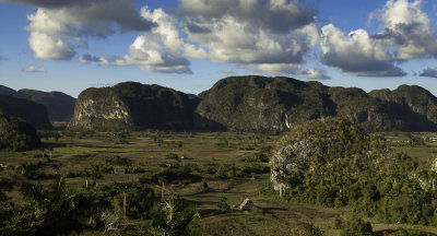 Les mogotes de la rgion de Vinales