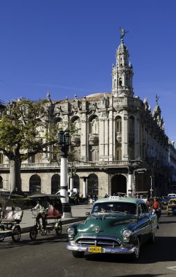 Les deux types de taxi de la Havane