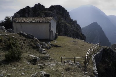 La chapelle, ouf on y est .