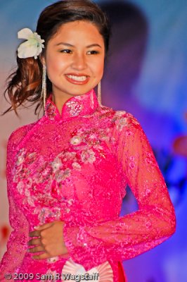 Miss Vietnam of San Diego 2009 Contestant at Vaya Lunar New Year Festival