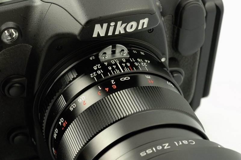 D300