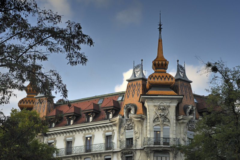 La maison des paons on Avenue Pictet de Rochemont