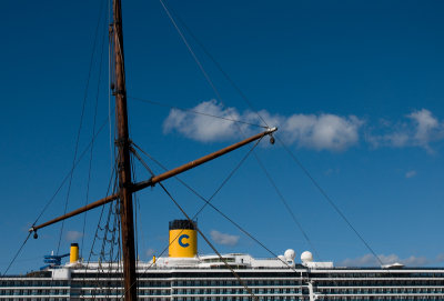 Cruise ship vs steamship