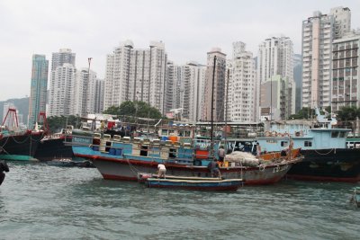 Aberdeen - A village of boat people that spend their whole lives in that style