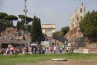 Roman Ruins Near The Colloseum