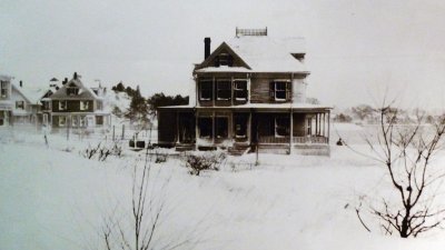 I like this photo of a house in Rumford.