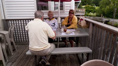 Lunch again at marriner's, but this time we eat outside.