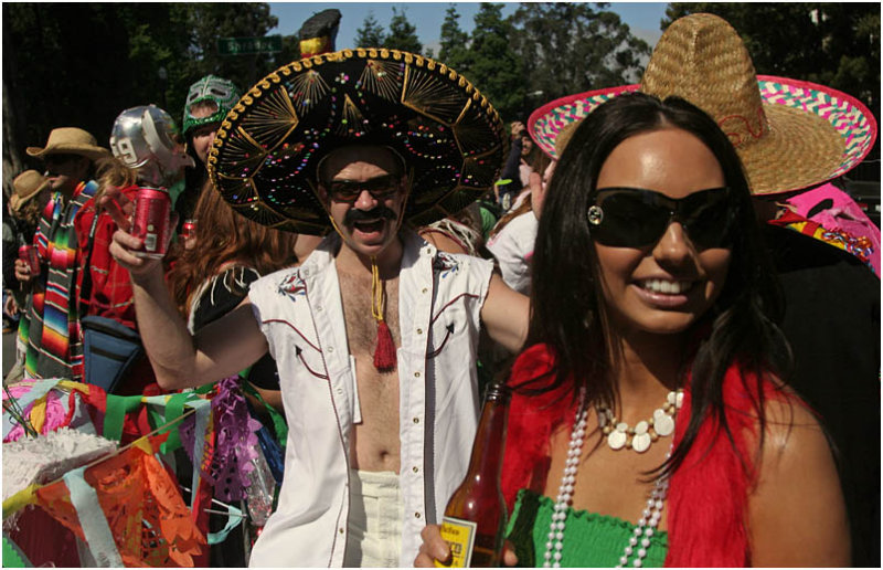 Viva los Breakeros-Bay to Breakers