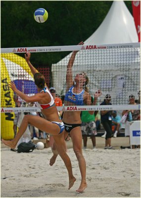 Net action-Beach volley