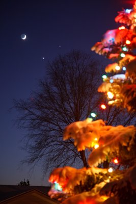 Moon, Venus & Jupiter conjunction -  December 1, 2008