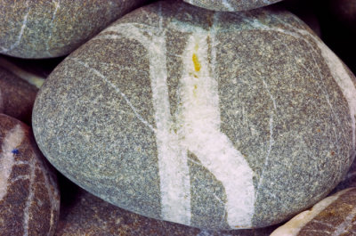 Letter R