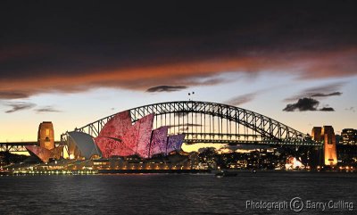 Opera house VIVID 2009 04.jpg