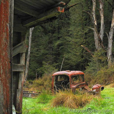 Rusted Truck 01.jpg