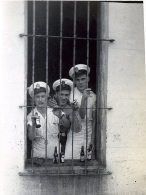 photo albm crew-11 jail .jpg