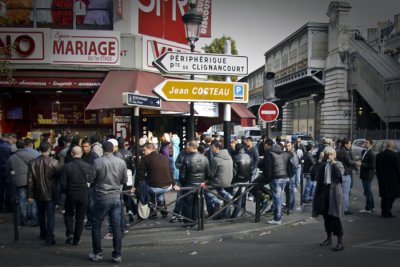 crowd at Barbes