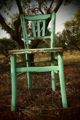 the turquoise chair 3