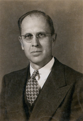 Robert R. Andrews