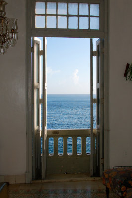 Seafront living, Havana