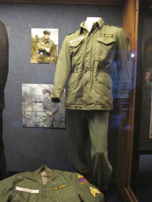 Elvis' Army uniform