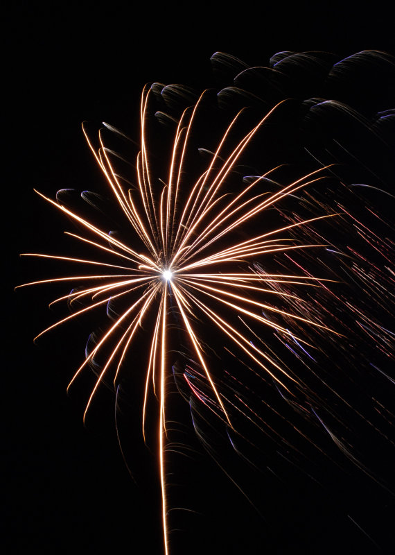 Fireworks_051110_0542a.jpg