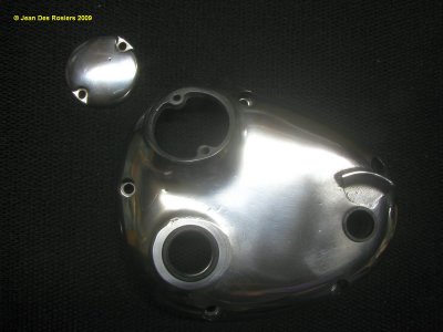 0914 Machined and polished gearbox cover with oil seals in place