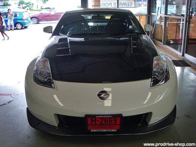 350Z Nismo + Seibon TS Bonnet