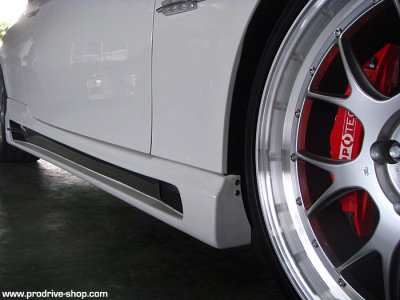 Rieger Side Skirt Carbon Looks