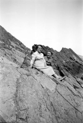 Grandma and May on rocks_negMscan (Medium).jpg