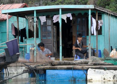 Mending Nets, Halong Bay