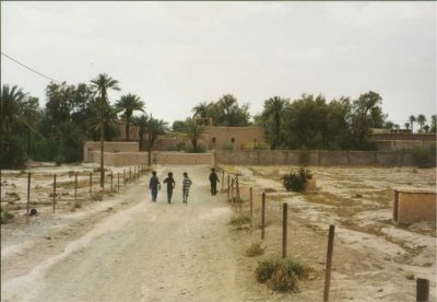 072 - Skoura - Kinder.jpg