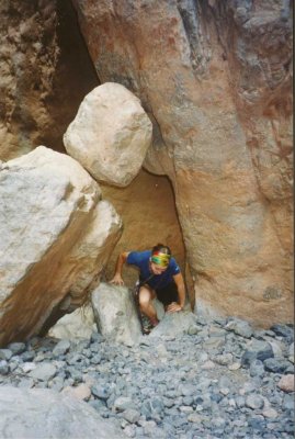 099 - Dadestal - Michaela in der Schlucht der Nomaden.jpg