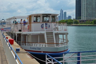 Architecture Cruise at the Chicago River