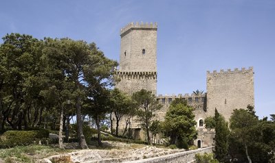 Castello Pepoli.jpg