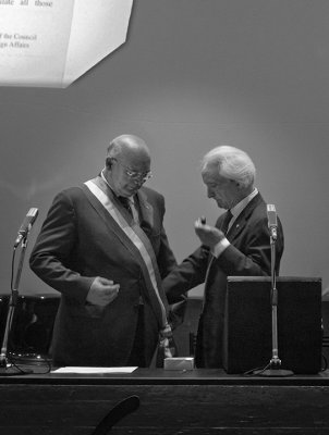 Prof. Antonino Zichichi & Erice Mayor Sanges (2007)