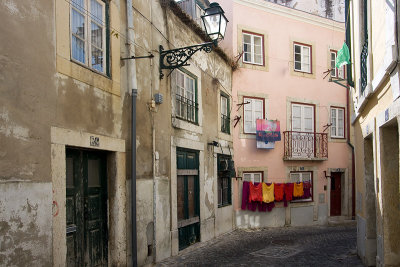 Alleys in Lisbon 2