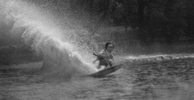 waterskiing (Steve Woods)